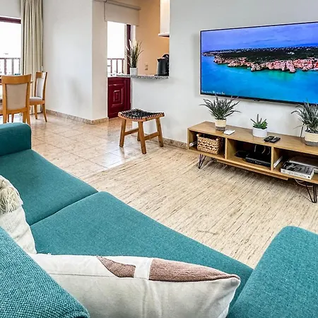 Sea Breeze Апартаменты Портиман