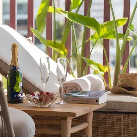 Апартаменты Sea Breeze *