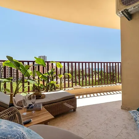 Sea Breeze شقة